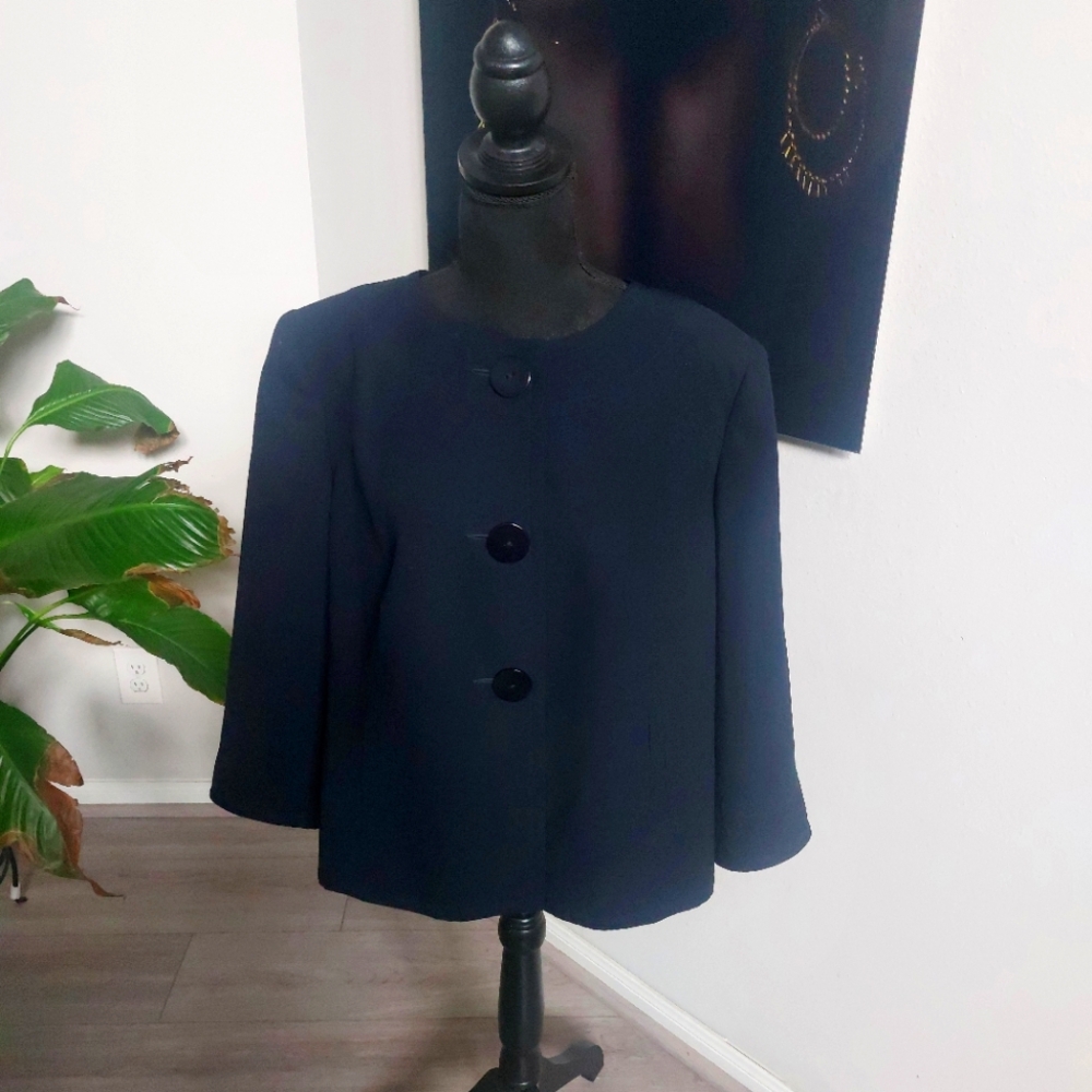 Isabella Suits Women's Vintage Navy Blue Blazer Jacket Size 14.